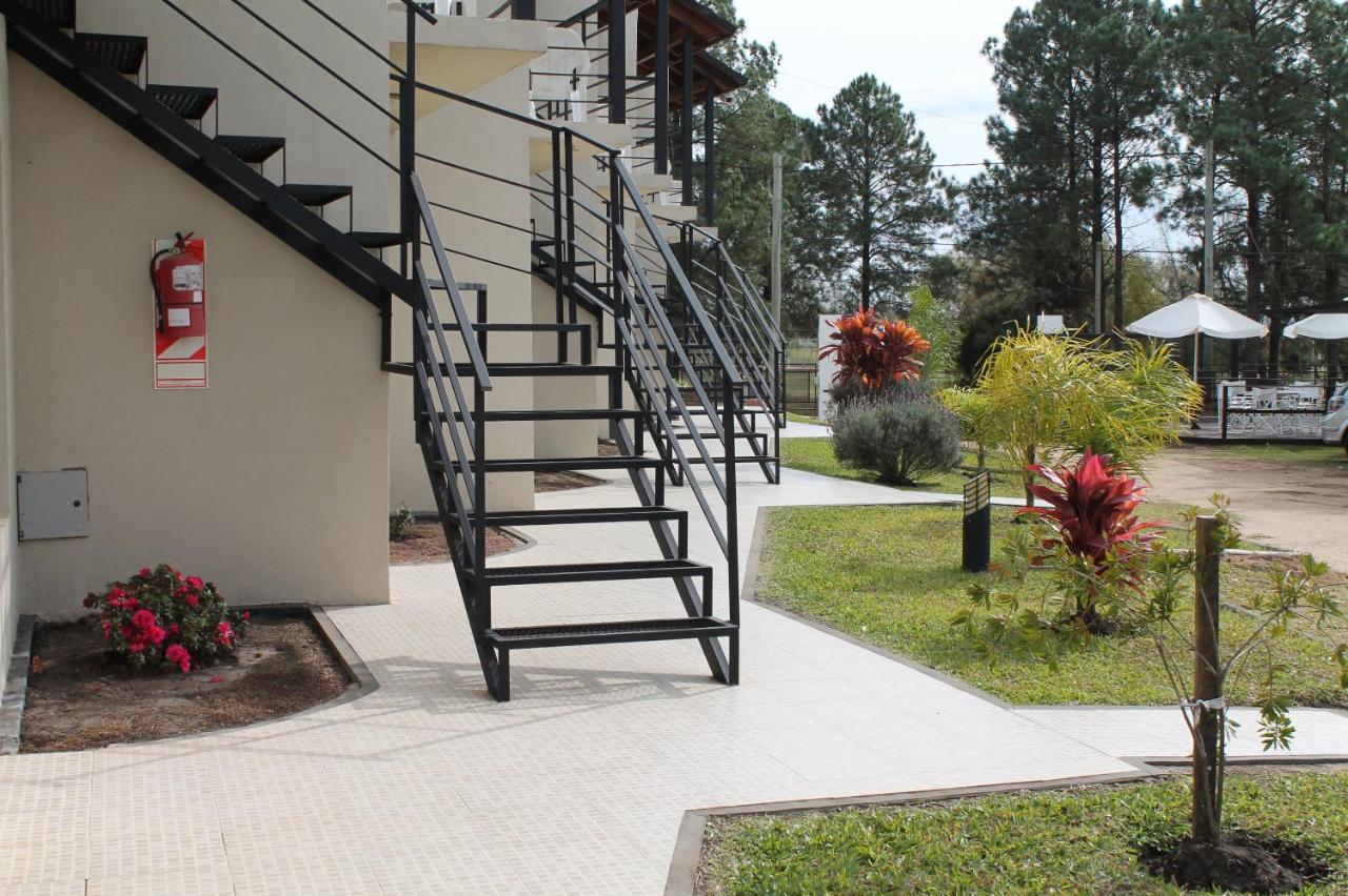 Brisas Del Lago Apartamentos Colón Zewnętrze zdjęcie
